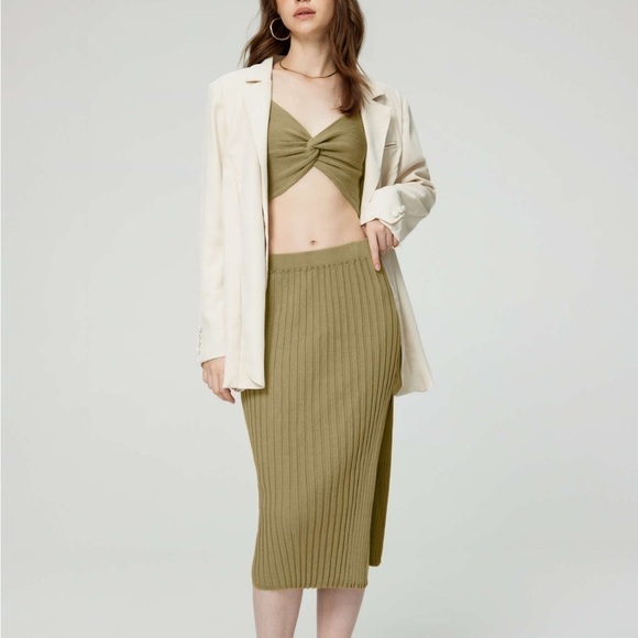 NWOT Cider Solid Rib Pencil Skirt size Large Macha Green - Picture 3 of 5